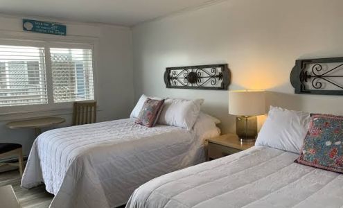 Vineyard Harbor Motel - Private Beach Vineyard Haven