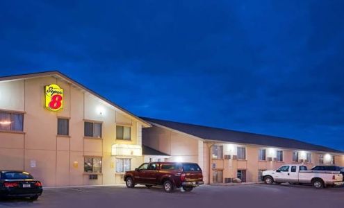 Super 8 by Wyndham Marshall MN