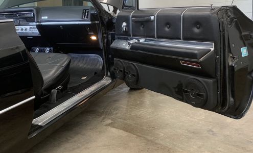 Luxury Enterprises/ Luxury Upholstery & Audio Mosby