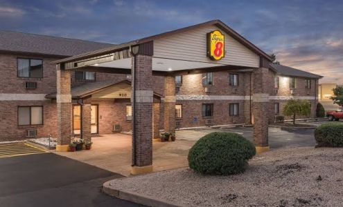Super 8 by Wyndham Farmington