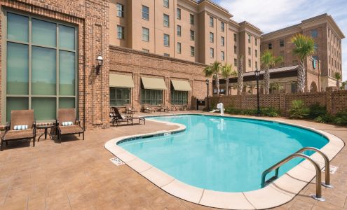 Embassy Suites by Hilton Savannah Historic District