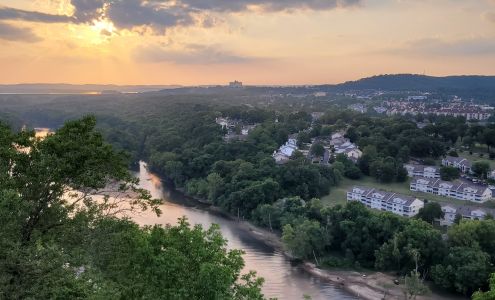 Branson Scenic Overlook Hollister