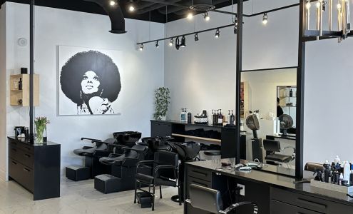 salon illum in 1482 Rue Roberval, Saint-Bruno-de-Montarville Quebec J3V 0N1