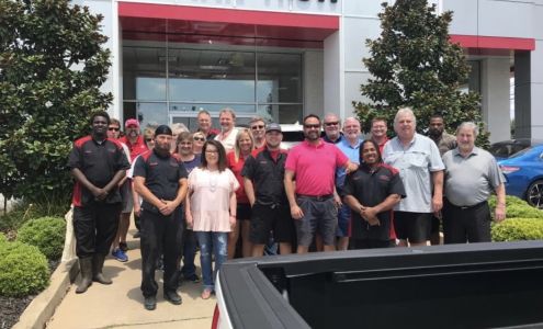 Vantrow Toyota Collision Center