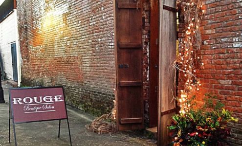 Rouge 1517 Washington St, Vicksburg Mississippi 39180