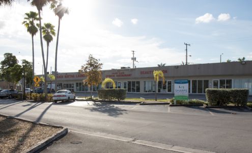 165th Street Shopping Center