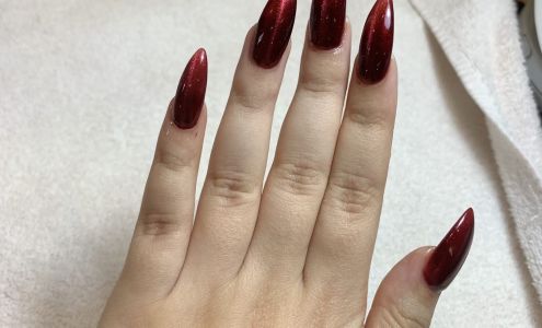 Ongles Queen Nails 677 Saint-Catherine St W, Montreal Quebec H3B 4G5