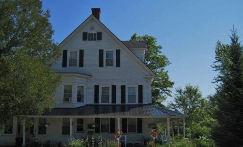 Mt Washington Bed & Breakfast Shelburne