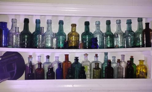 OFF THE WALL COINS & COLLECTIBLES