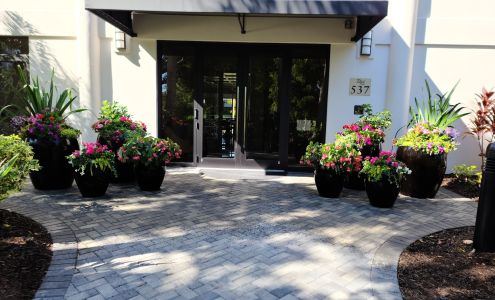 Leonard's Nursery LLC