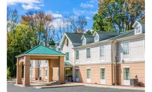 Baymont by Wyndham Budd Lake