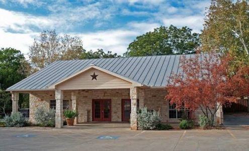 Fredericksburg Inn & Suites