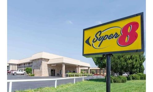 Super 8 by Wyndham Clovis