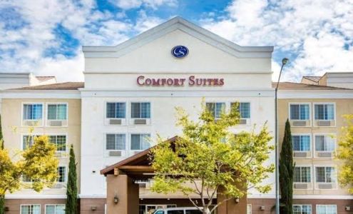 Comfort Suites