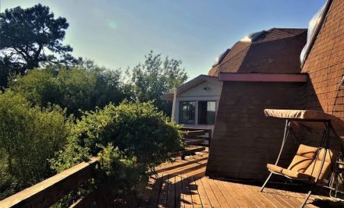 The Domes Nature Retreat High Rolls