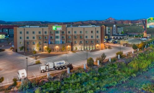 Holiday Inn Express & Suites Gallup East by IHG