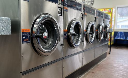 Summit Suds Laundromat
