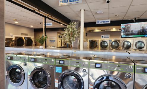 Supreme Wash Laundromat