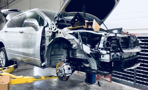 Fox Motors Collision Center - Farmington Hills
