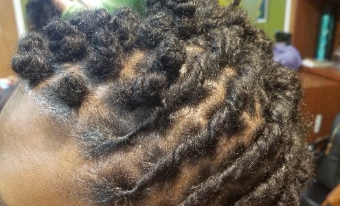 AfroDeziac Natural Hair Gallery & Spa