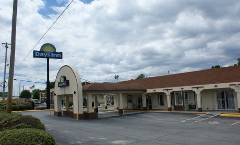 Days Inn by Wyndham Statesville