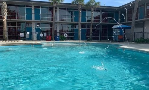 Mother Earth Motor Lodge