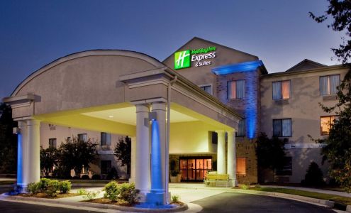 Holiday Inn Express & Suites Kinston by IHG