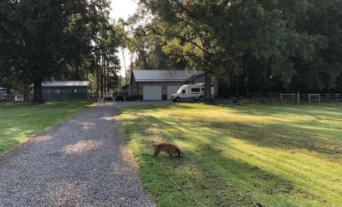 Honeycrest Kennel 16577 State Route 14A, Benton Road, Beloit Ohio 44609