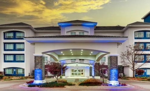 Holiday Inn Express & Suites Ardmore, an IHG Hotel