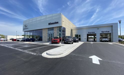 INFINITI Milwaukee Service Center