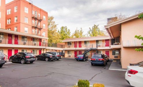 Econo Lodge Portland Downtown