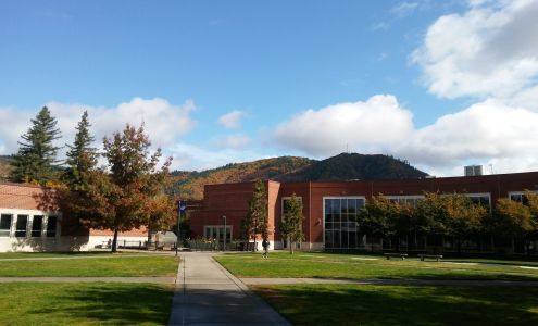 Grants Pass High School