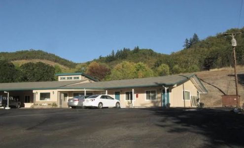 Shady Oaks Motel