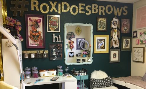 Roxi Does Brows