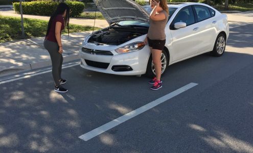 Alamo's towing ,servicio de grúa 24/7 towing services 786 991 8327