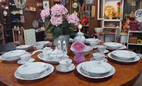 Grand Staff Thrift Boutique Buhler