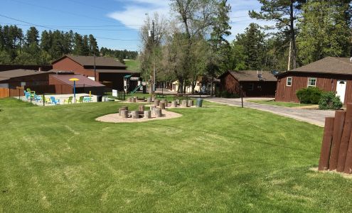 Rockerville Lodge & Cabins