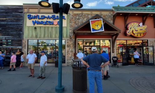 Build-A-Bear Workshop - The Island at Pigeon Forge