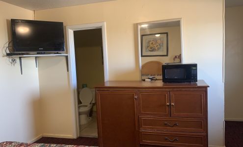 Budget Inn and Suites - Big Spring