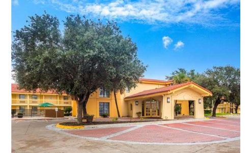 La Quinta Inn by Wyndham Eagle Pass