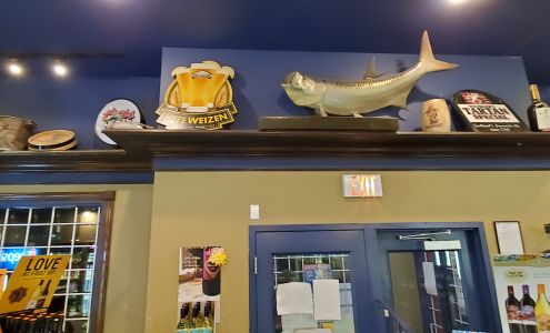 Shark Club Liquor Store