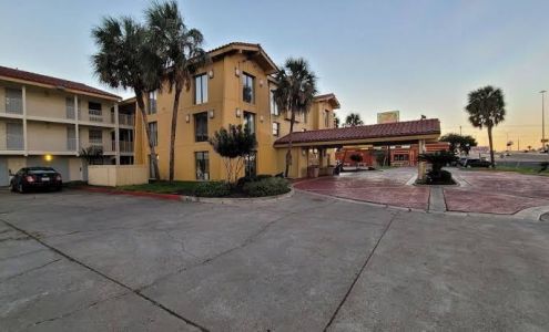 La Quinta Inn & Suites by Wyndham Corpus Christi Southeast