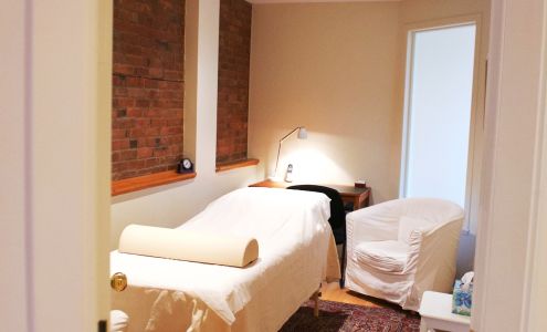 Clinique AcuMedicina 416 Rue Cherrier, Montréal Quebec H2L 1G9