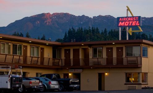 Aircrest Motel