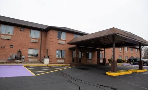 Super 8 by Wyndham Fairmont