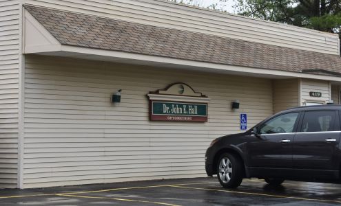 DR JOHN E HALL, OPTOMETRY 419 N Wisconsin St, Elkhorn Wisconsin 53121