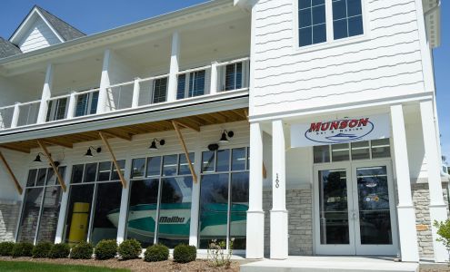 Munson Ski & Marine - Fontana Fontana-on-Geneva Lake