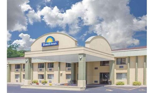 Days Inn by Wyndham Portage