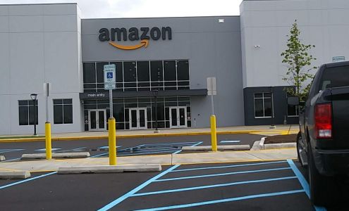 Amazon Fulfillment Center (DET2)
