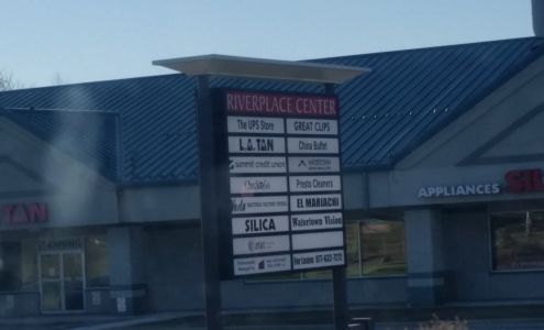 Riverplace Center
